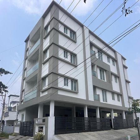 Thulasi Avenue Inn Pollachi Bagian luar foto