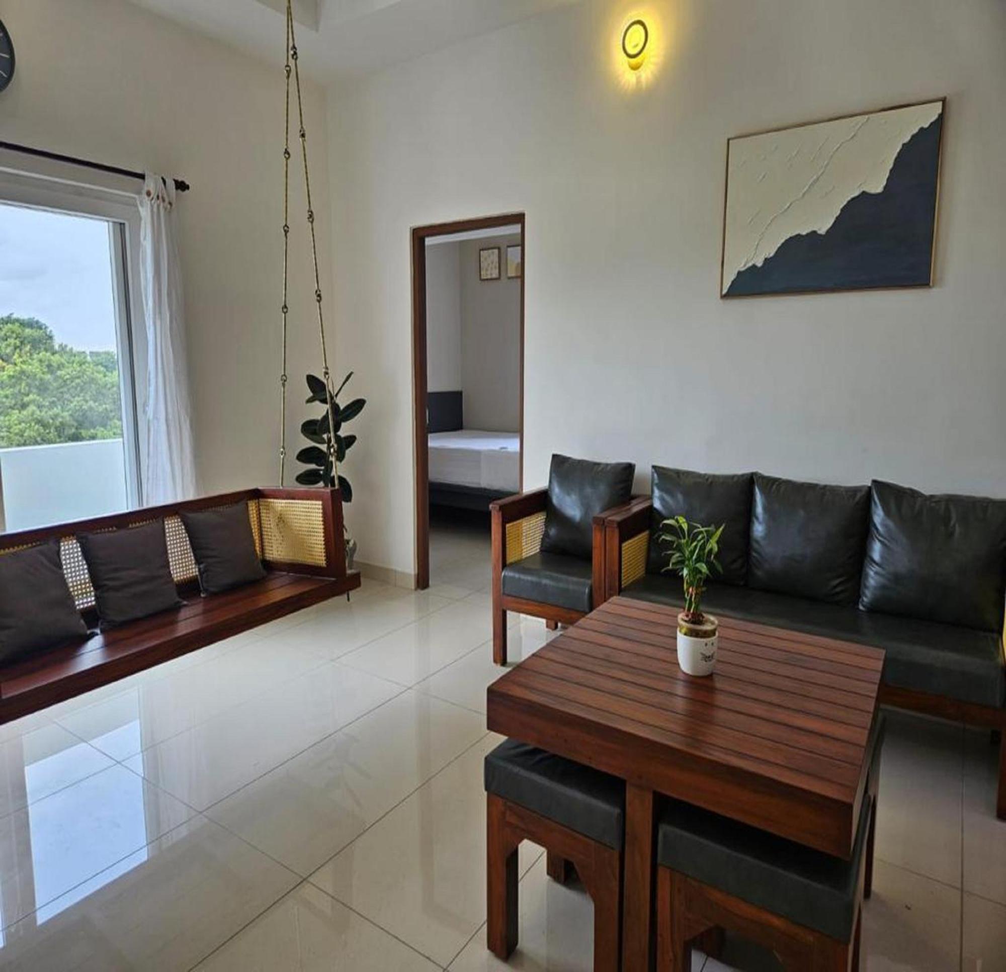 Thulasi Avenue Inn Pollachi Bagian luar foto
