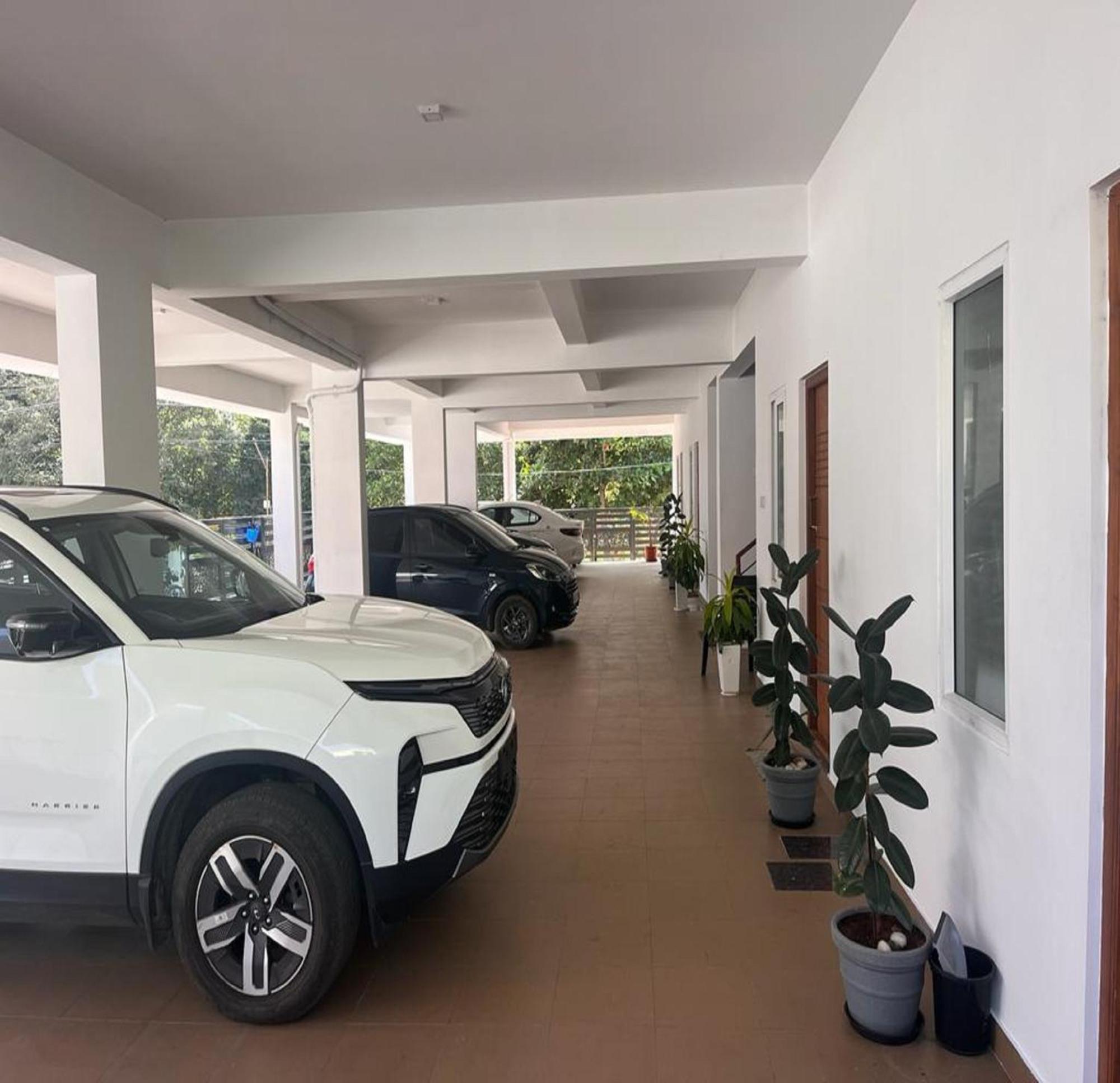 Thulasi Avenue Inn Pollachi Bagian luar foto