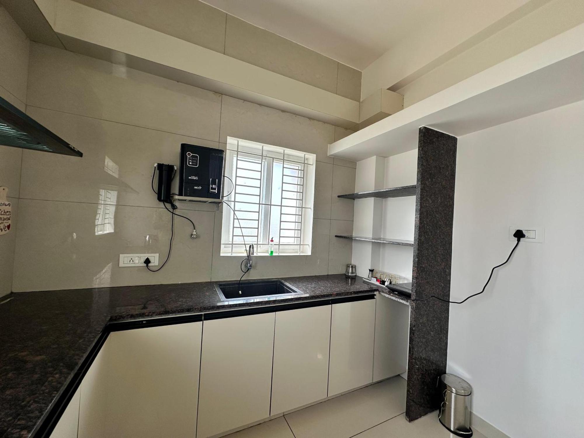 Thulasi Avenue Inn Pollachi Bagian luar foto