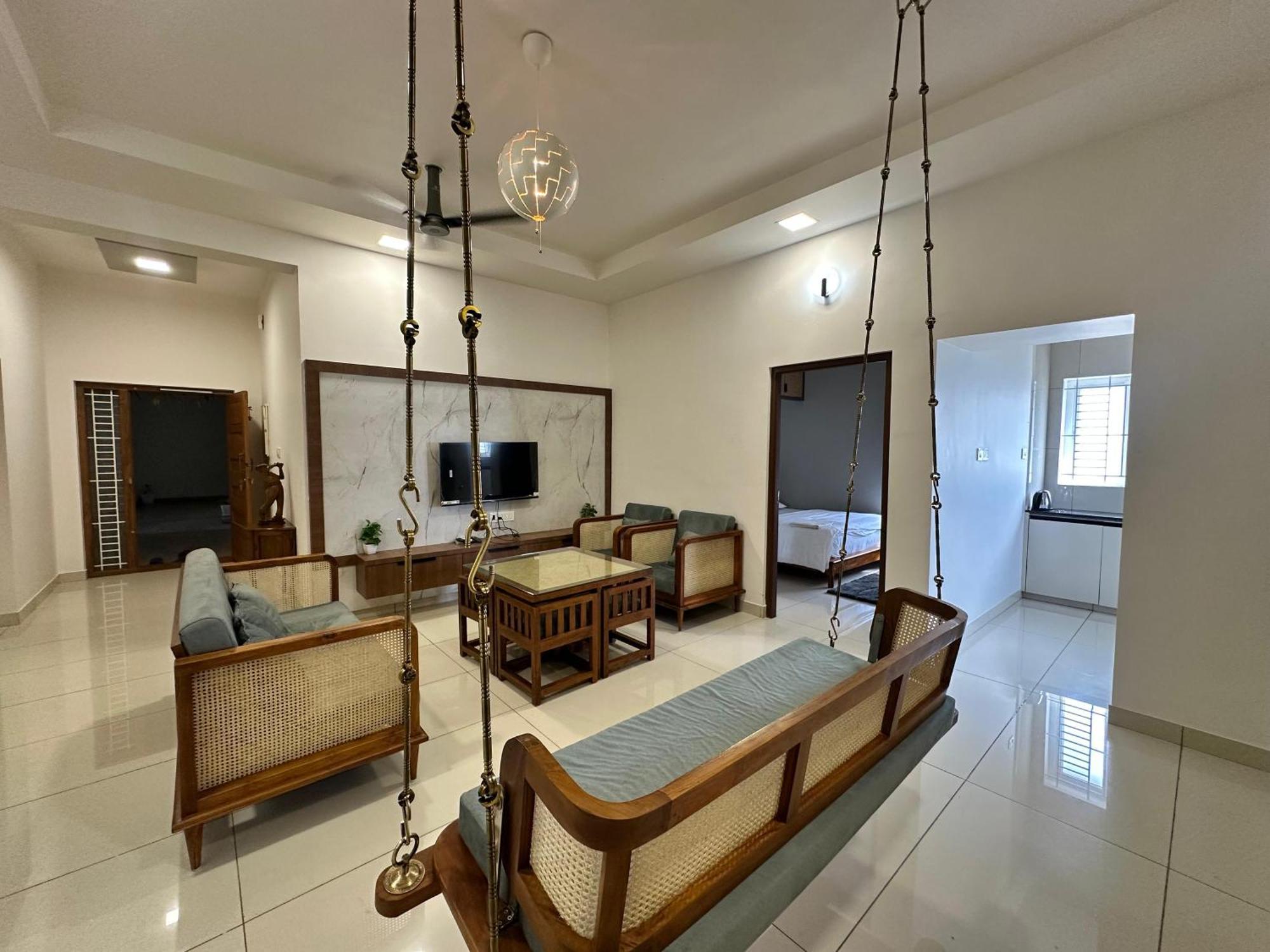 Thulasi Avenue Inn Pollachi Bagian luar foto